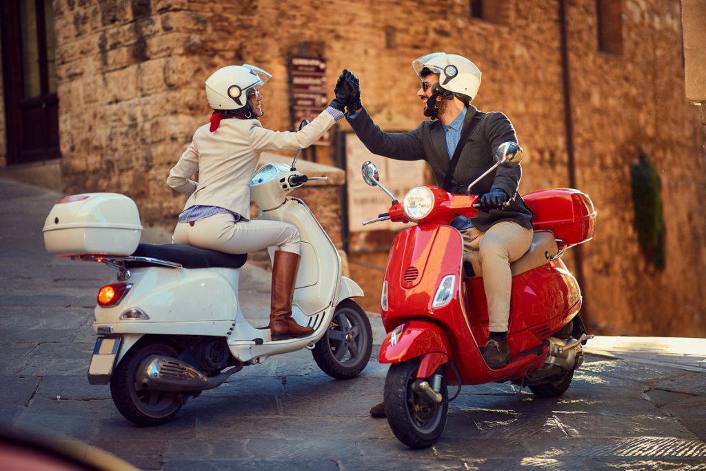Vous avez une moto ou un scooter Obtenez votre certificat de non gage dès maintenant