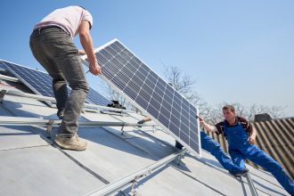 Installation de panneaux solaires : énergie propre et économies d’électricité garanties !