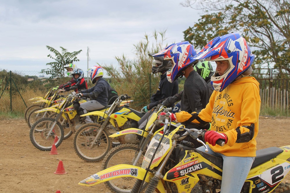 trouver une offre de colonies de vacances moto-cross